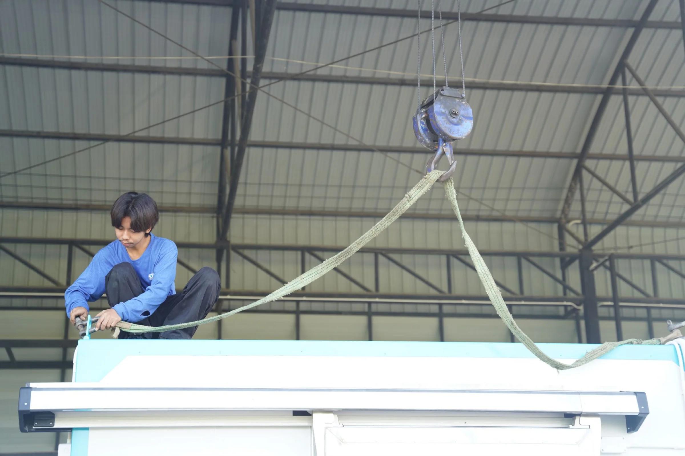 จัดส่งห้องเย็นแก่คุณน็อต จ.นครสววรค์